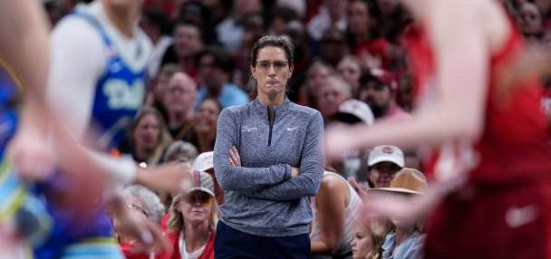 Fever fans cheer Stephanie White as Caitlin Clark and Indiana continue surge after recent tumult