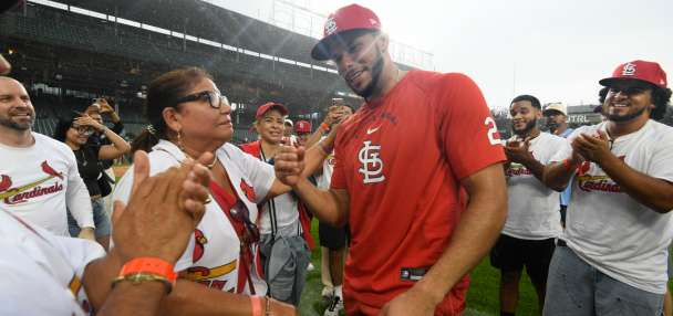 Joshua Báez of the Cardinals hits 3 homers in his first 3 at-bats in a historic major league debut