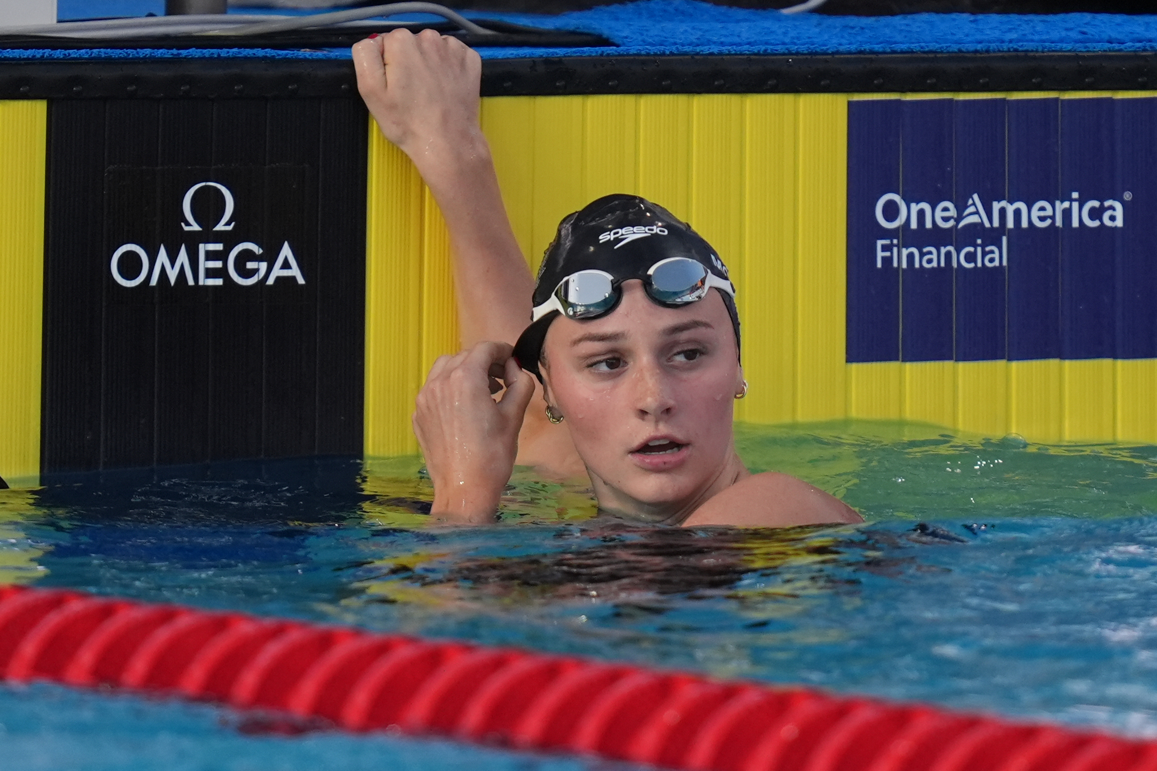 Summer McIntosh, of Canada, looks on after the women's 400 meters freestlye final at the Pan Pacific Swimming Championships Friday, Aug. 14, 2026 in Irvine, Calif. 