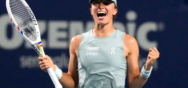 Fresh off Toronto title, Iga Swiatek wins first match at Cincinnati Open
