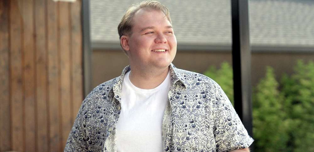 Singles are getting more unconventional in their search for love. This man got a $10k campaign