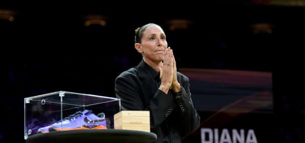 Diana Taurasi inducted into the Mercury Ring of Honor as franchise celebrates 20 years of excellence