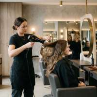 Don't go dark this fall! The exact script to tell your stylist for a richer look