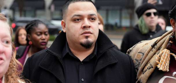Justice Department pushes to revive criminal case against Kilmar Abrego Garcia