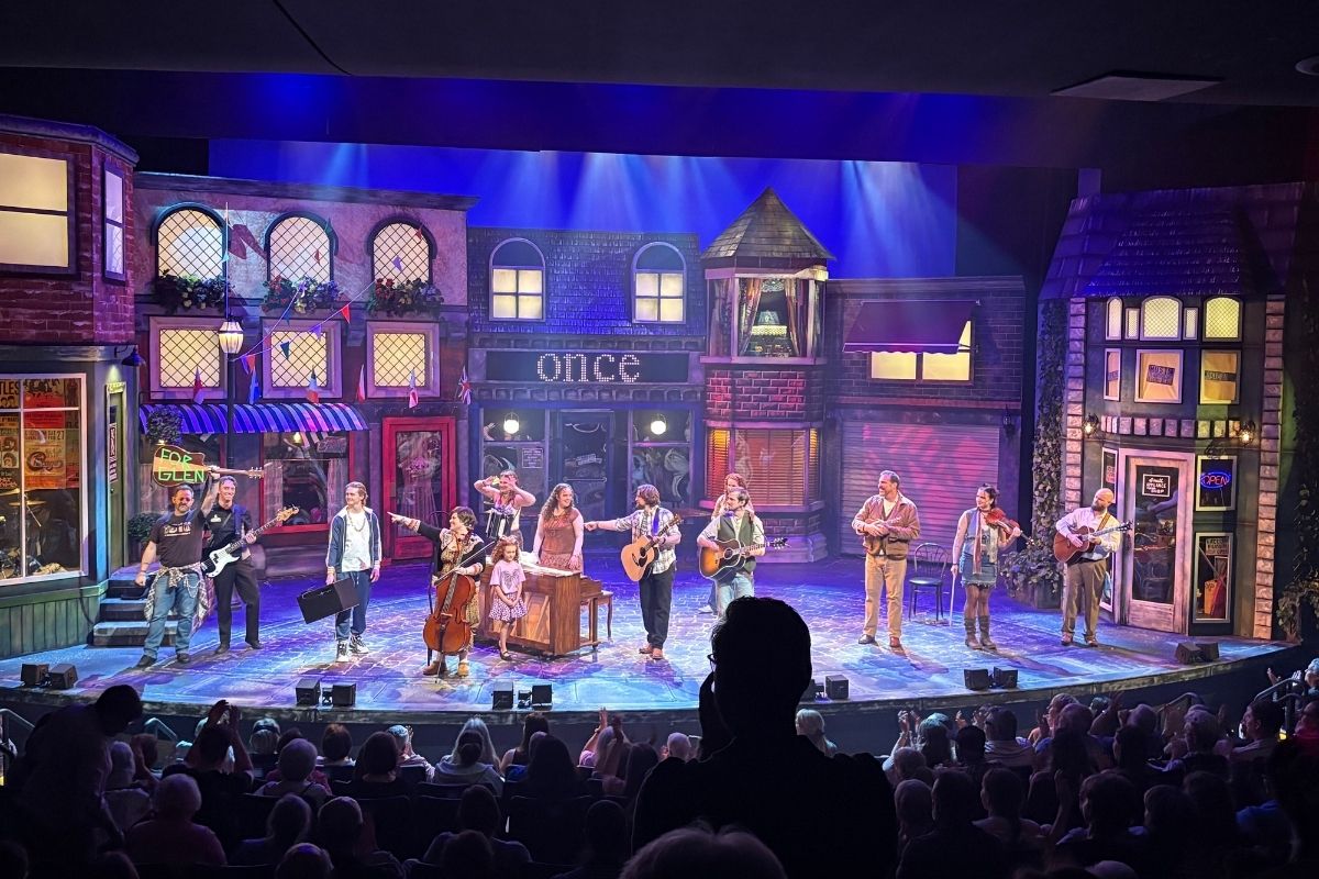 Utah theater performing 'Once' musical mourns death of artist behind the music