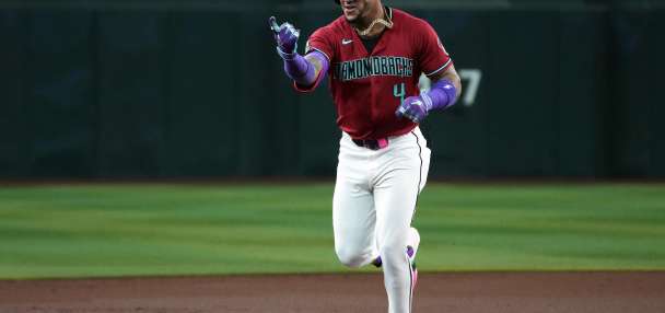 D-backs manager Lovullo: Marte returns to Phoenix for knee testing, hopeful he can play again in '26