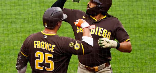 Padres' Tatis favors robbing home runs over hitting them in 5-2 win over the Mets
