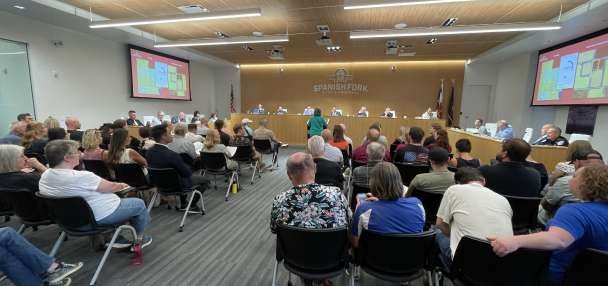 Residents voice concerns over proposed data center regulations in Spanish Fork