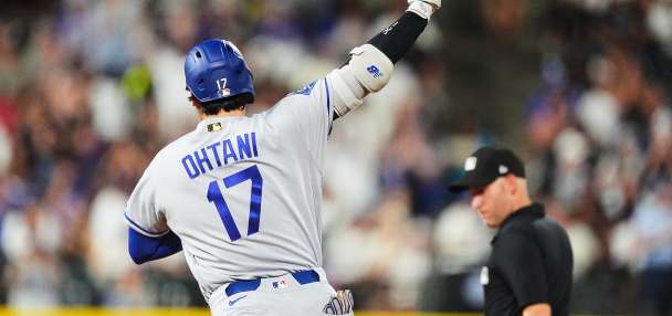 Ohtani says knee felt good after recent bullpen session, powers Dodgers with 2 homers in 11-5 win