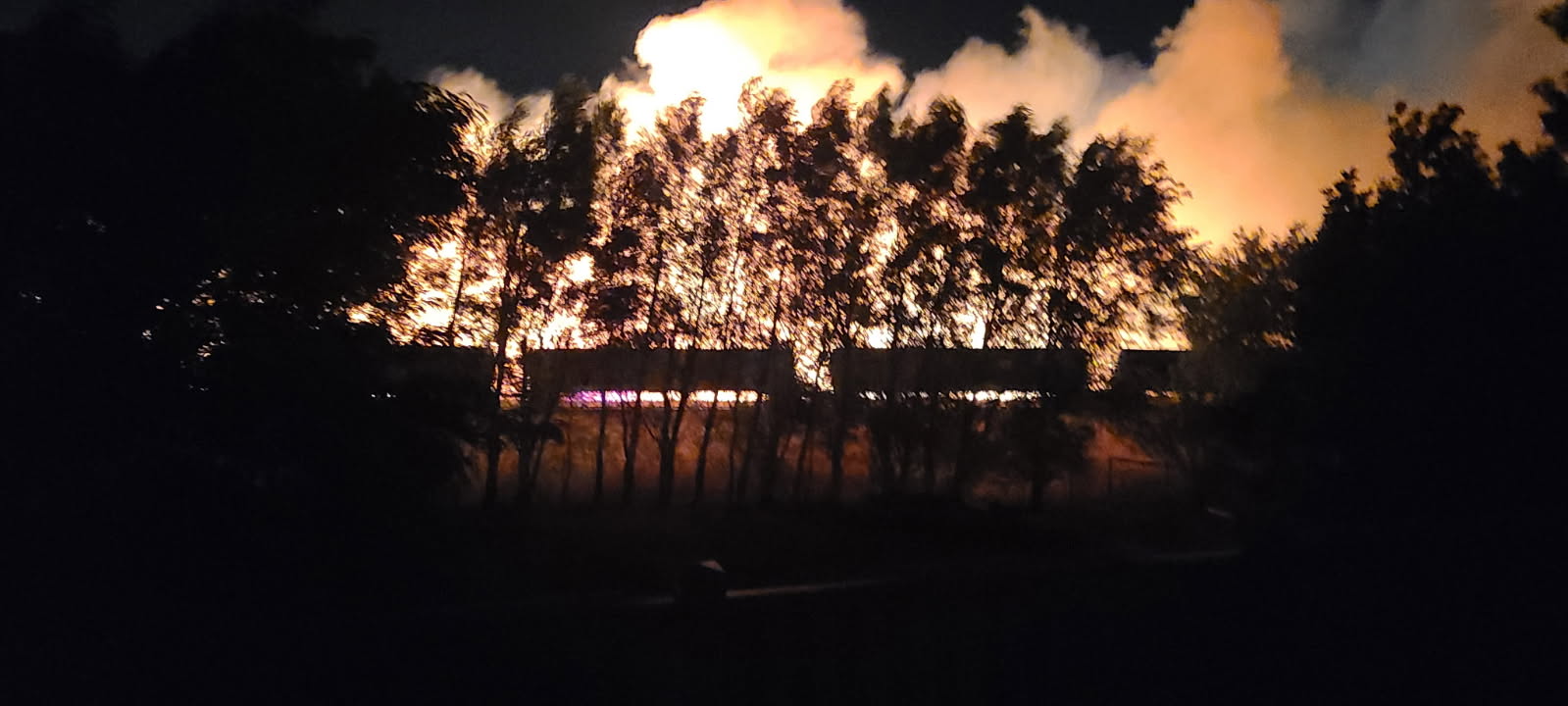 Fire in Uintah brings reminders of 2017 blaze, as firefighters preserve homes
