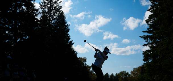 Yamashita opens 5-stroke lead in CPKC Women's Open as players fight off mosquitos