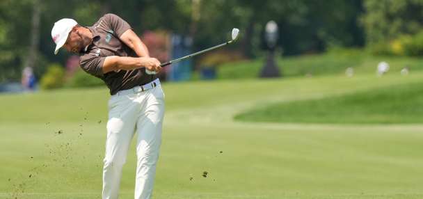 Wyndham Clark pulls away for 5-shot lead at Bellerive over McIlroy and Cantlay