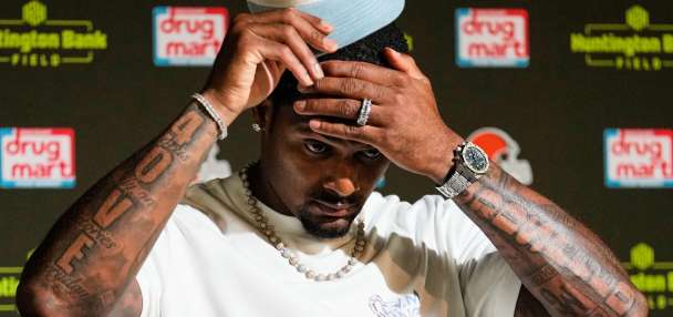 Deshaun Watson calls booing by Browns fans 'disrespectful' and 'personal,' but QB feels love on road