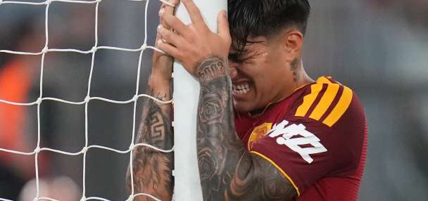 Rogers scores on Chelsea debut as Blues beat Fulham and Roma hammers Fiorentina