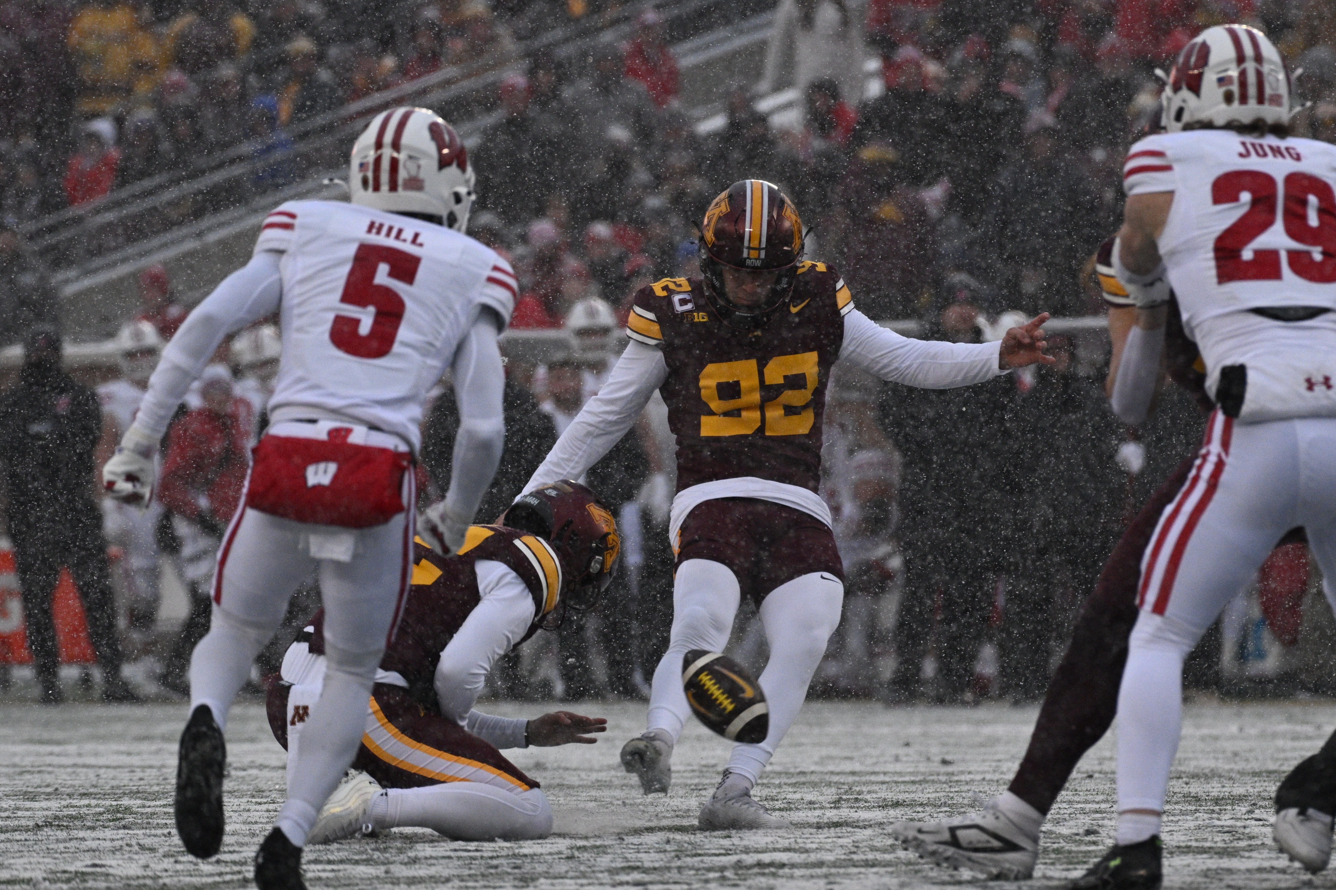 Minnesota's kicking competition muddied by NCAA eligibility court ruling