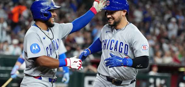 Conforto and Kelly hit back-to-back HRs, lift the Cubs over the Diamondbacks 7-0