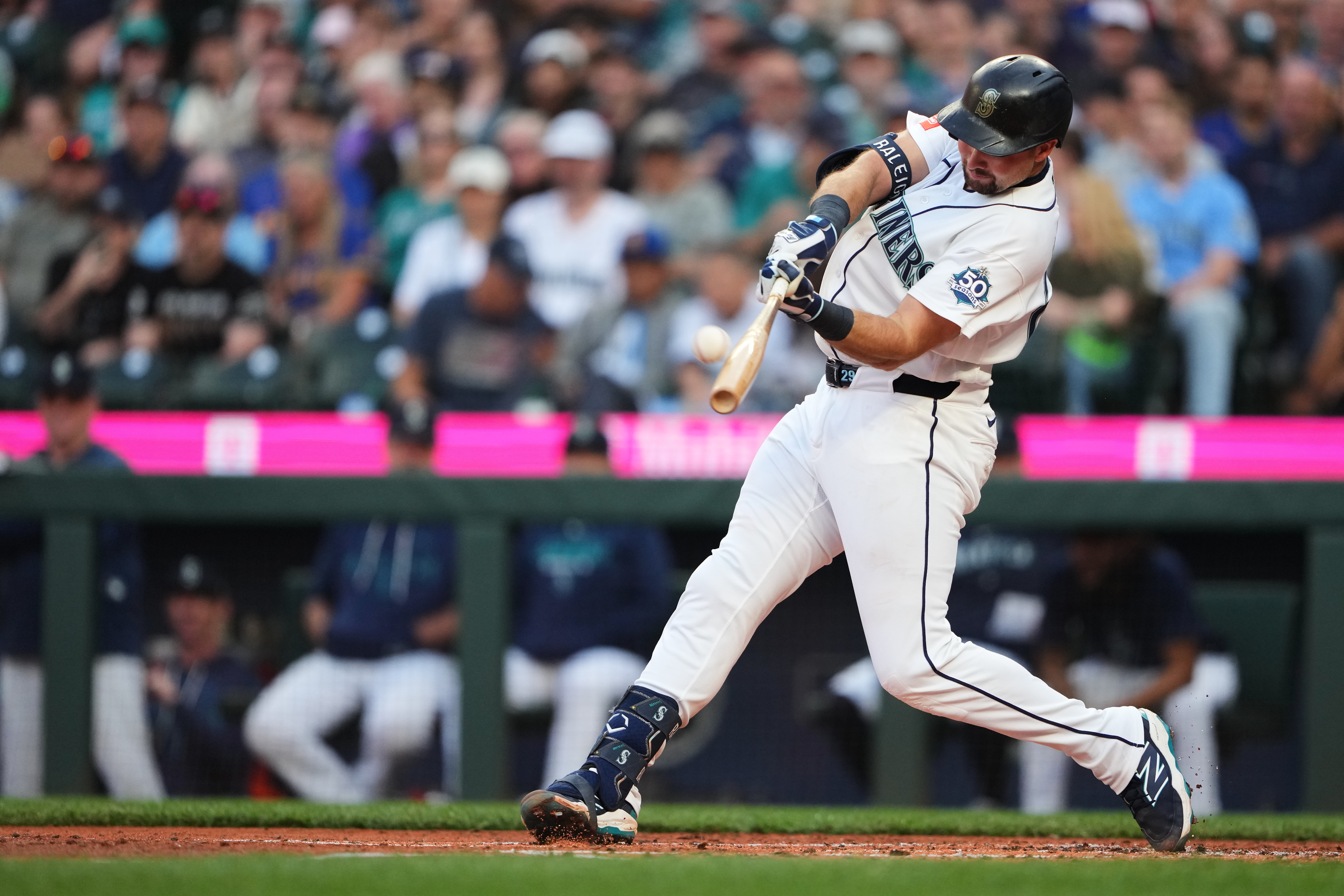 Cal Raleigh hits career-high 3 homers for the Mariners against the Phillies