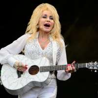 Gov. Cox orders flags at half-staff to honor Dolly Parton following Presidential Proclamation