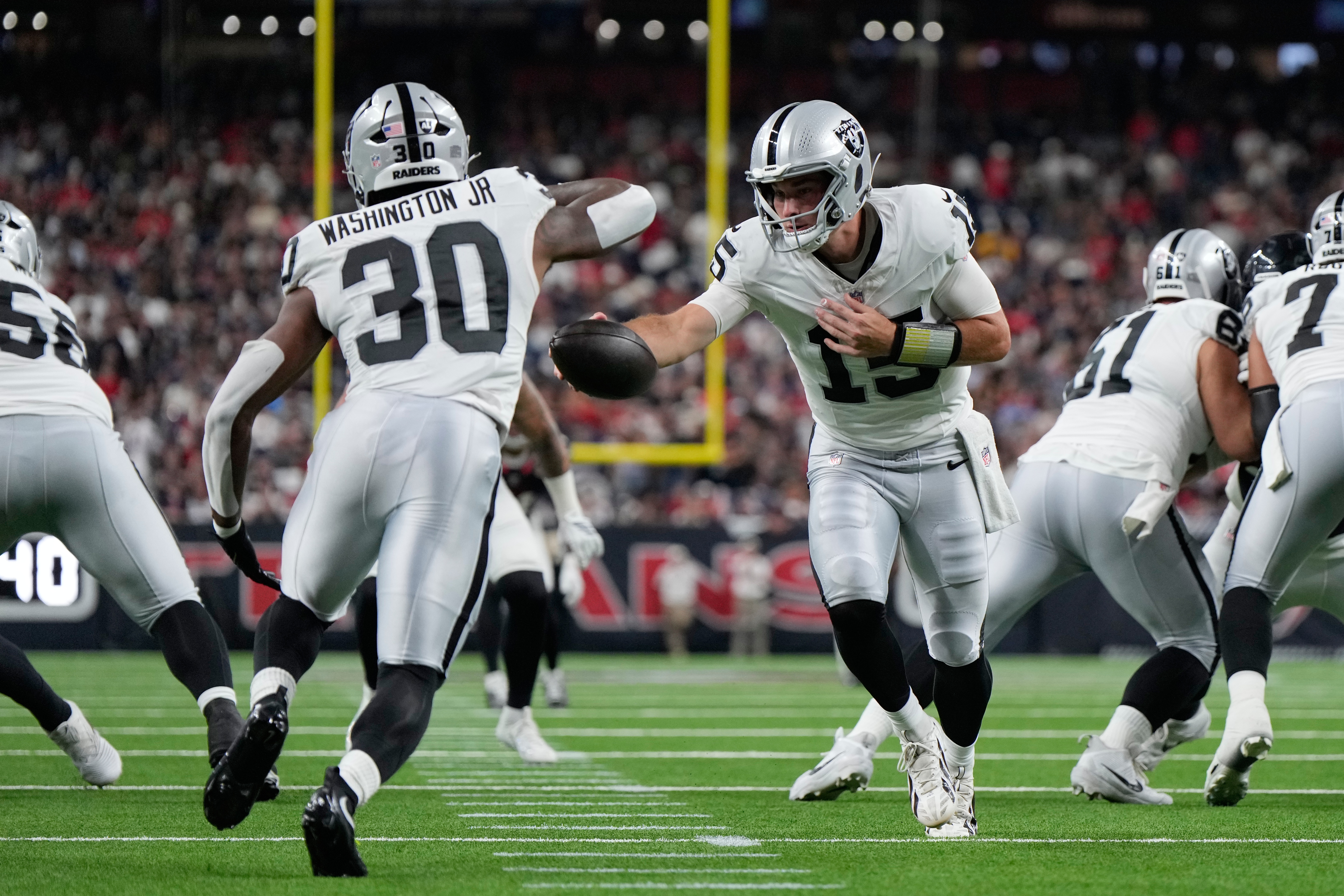 Kubiak: Raiders will decide when to start Mendoza based on his play and not the offense as a whole