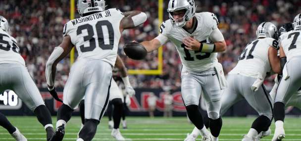 Kubiak: Raiders will decide when to start Mendoza based on his play and not the offense as a whole