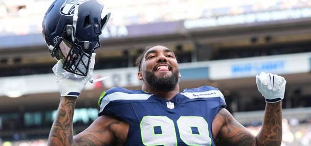 Seahawks give 3-time Pro Bowl DT Leonard Williams a $90 million, 3-year extension, AP source says