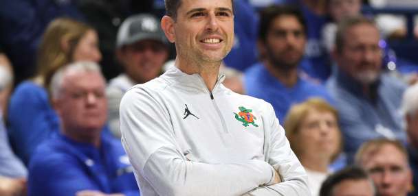 Florida basketball coach Todd Golden gets another contract extension and a $1.5M raise