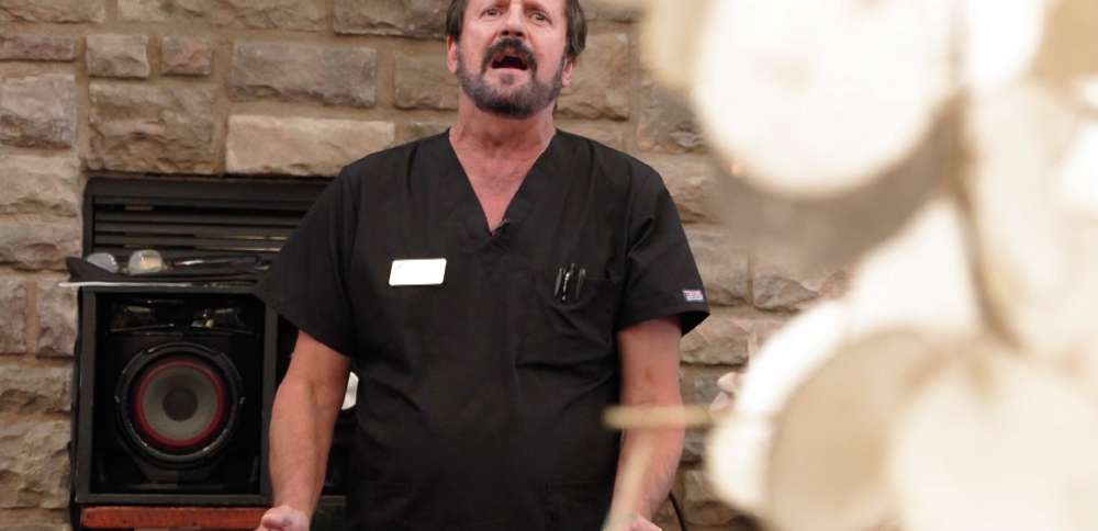 This Utah nurse believes music heals. So he sings opera for his patients