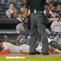 Red Sox run themselves into 1-0 loss at Yankee Stadium in series opener