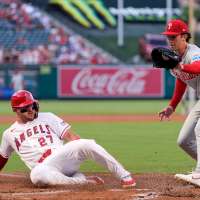 Edmundo Sosa's pinch-hit grand slam in 9th propels Phillies to a wild 5-3 win over Angels