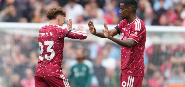 Liverpool rallies to 2-2 draw with Forest in Premier League as Iraola waits for first win with Reds