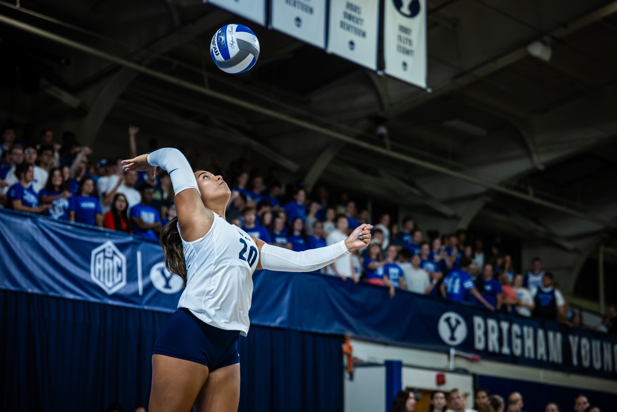 Former Utah State star Kaylie Kofe a perfect set for BYU volleyball