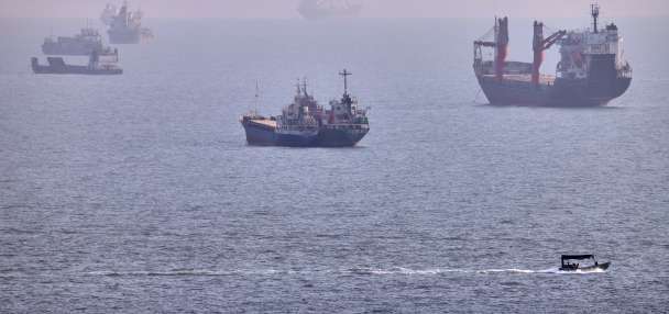 US forces strike Iranian rocket launchers on the Strait of Hormuz in first military action in weeks