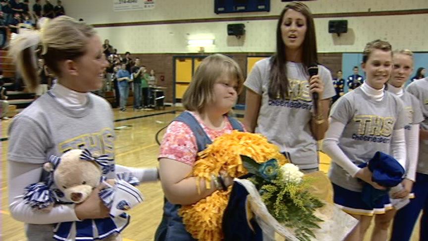 Teen Gets to Be Honorary Cheerleader