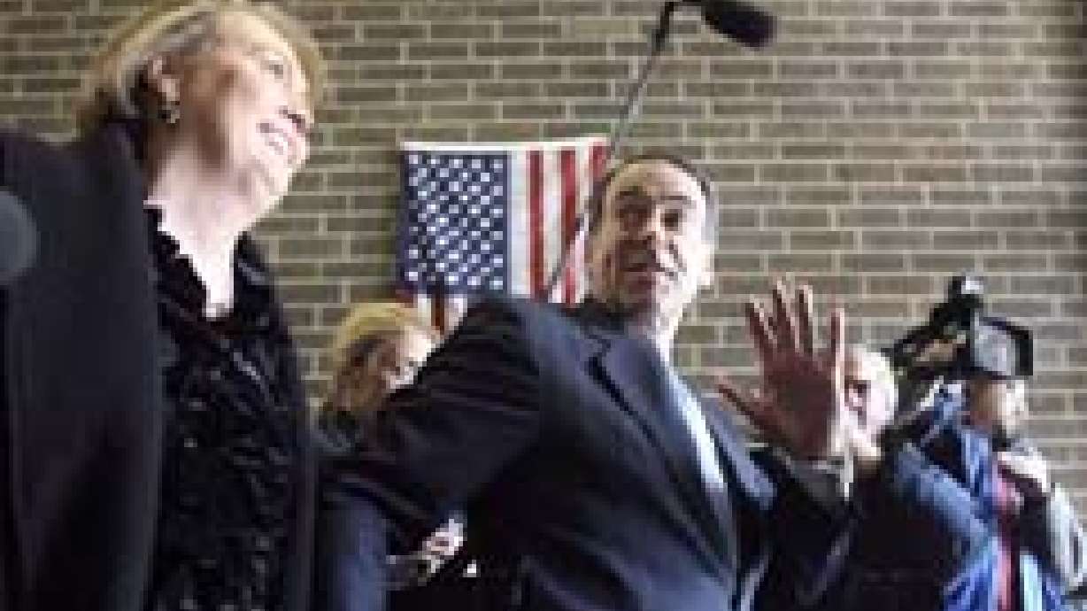 Candidates launch attacks in Iowa, spend New Year's Eve campaigning