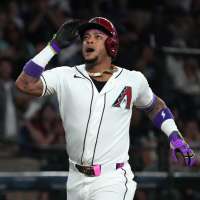 Ketel Marte booed at home in return to Diamondbacks' lineup, 2 weeks after no-show in Boston