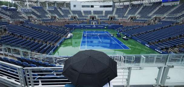 Madison Keys wins in early action at the US Open, with rain delaying almost everything else
