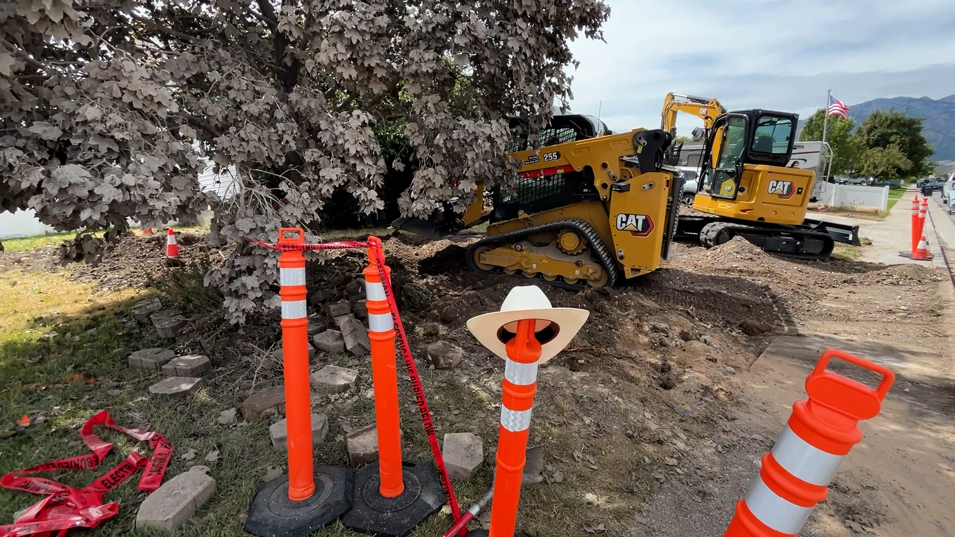 Lightning strike damages Hyrum front yard, knocks out power and natural gas line