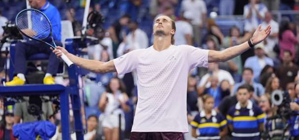 Top-seeded Alexander Zverev rallies just in time to avoid a first-round exit at the US Open