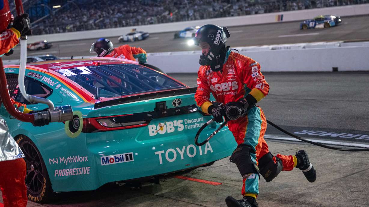 Joe Gibbs Racing driver Denny Hamlin (11) pit crew goes over the wall during Cook Out 400 at Richmond Raceway, Saturday, Aug. 15, 2026, in Richmond Va.