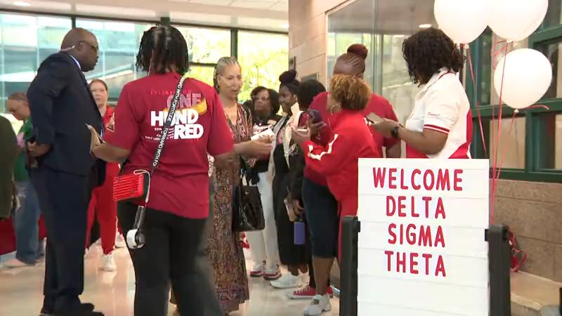 Delta Sigma Theta volunteers transform Franklin Elementary School with a day at play