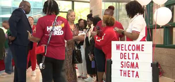 Delta Sigma Theta volunteers transform Franklin Elementary School with a day at play