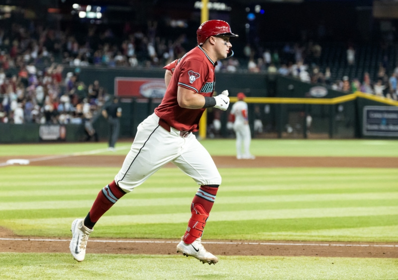 MLB roundup: D-backs edge Phillies 1-0, climb back into playoff spot
