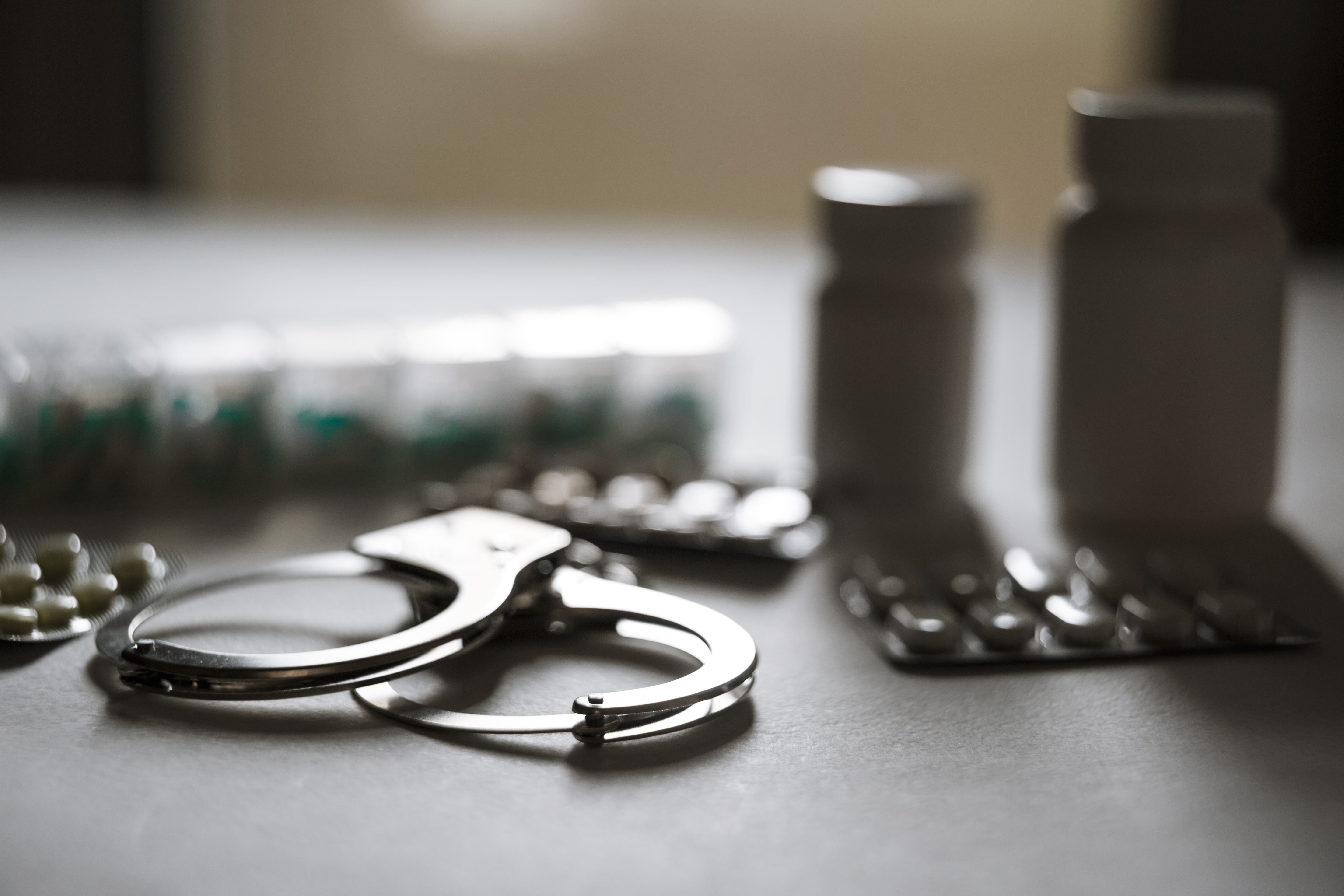 Park City dentist accused of supplying drugs to teen girl 