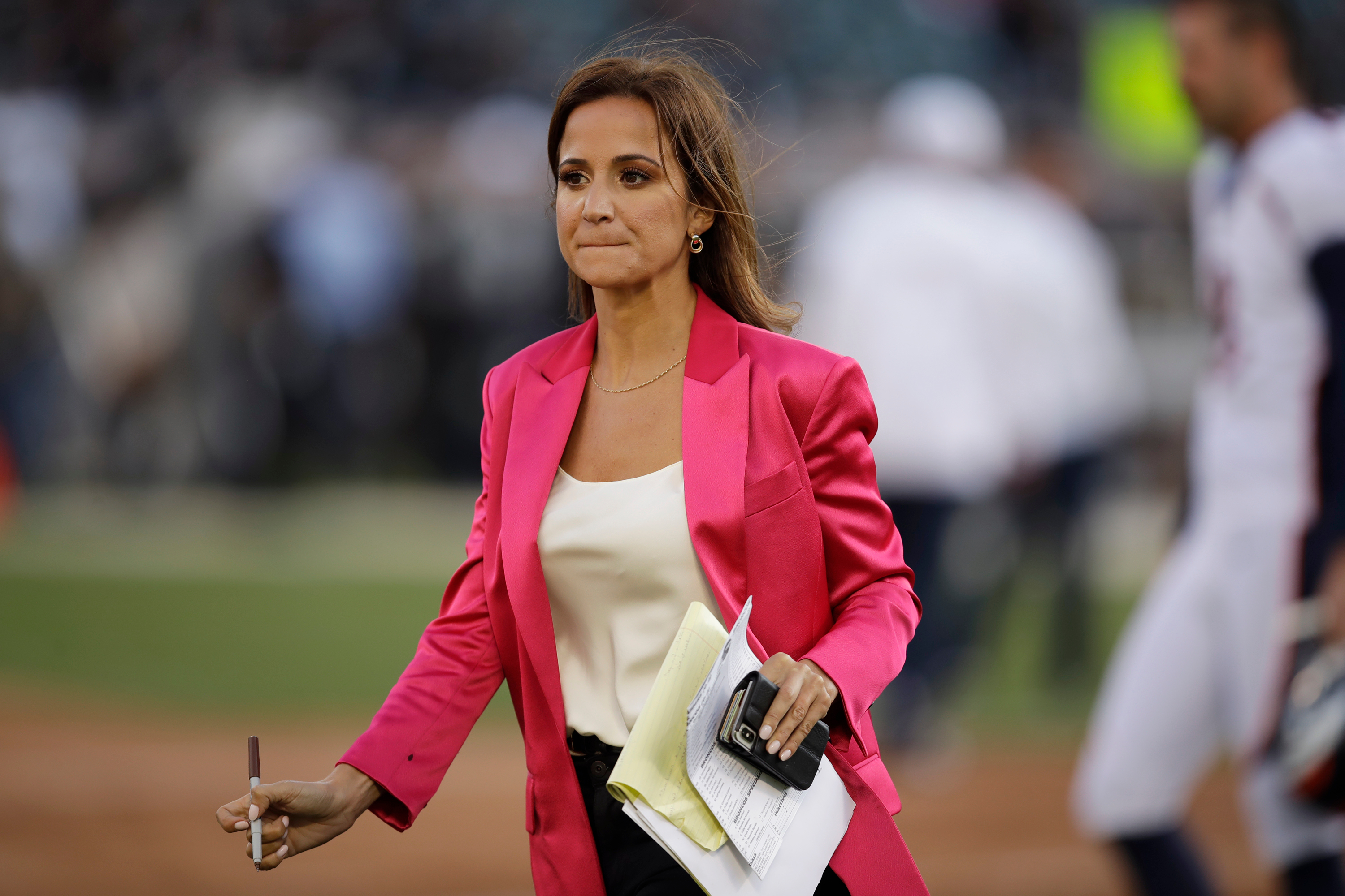 Athletic's review of former NFL reporter Dianna Russini concludes she didn't comply with standards