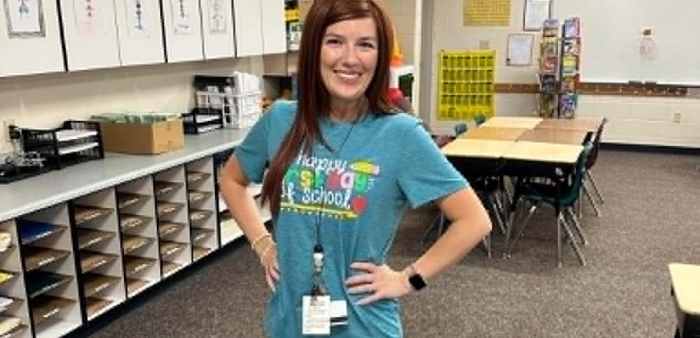 Utah woman becomes teacher amid health crisis; community rallies to keep her in the classroom