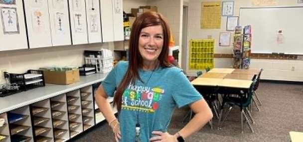 Utah woman becomes teacher amid health crisis; community rallies to keep her in the classroom