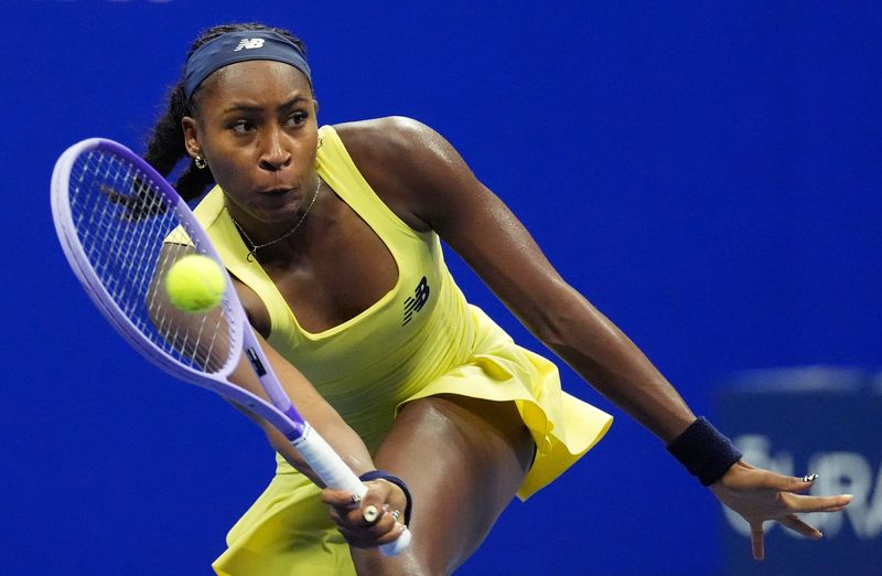 Tennis-Gauff overcomes Badosa test to reach US Open third round