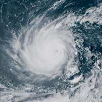 Hawaii braces for major Hurricane Lowell, its third storm threat in a month