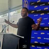 McVay says entire Rams roster is traveling to Australia, but Aaron Donald's playing status still TBD