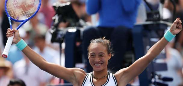 Zheng Qinwen stuns Madison Keys with a spectacular rally at the US Open. Fritz, Anisimova also lose